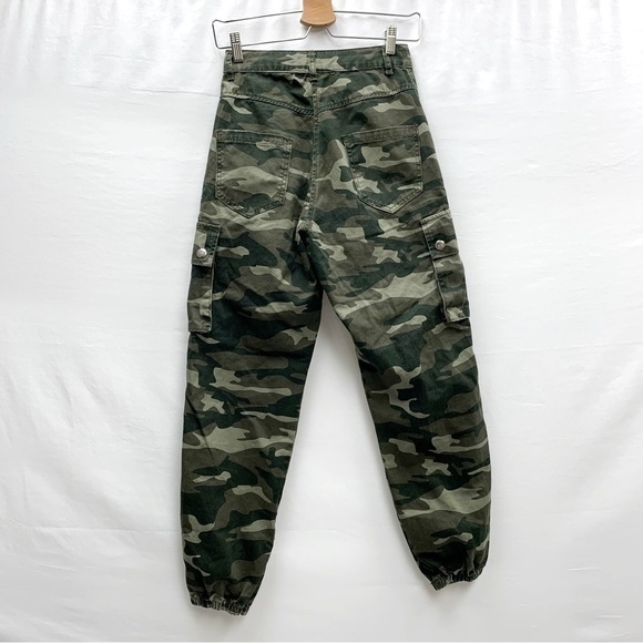 Urban Heritage Cargo camo military pants green Size XS fits 26 woman’s - Picture 7 of 16